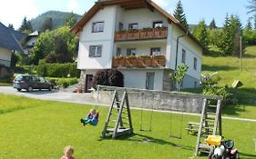 Haus Moni